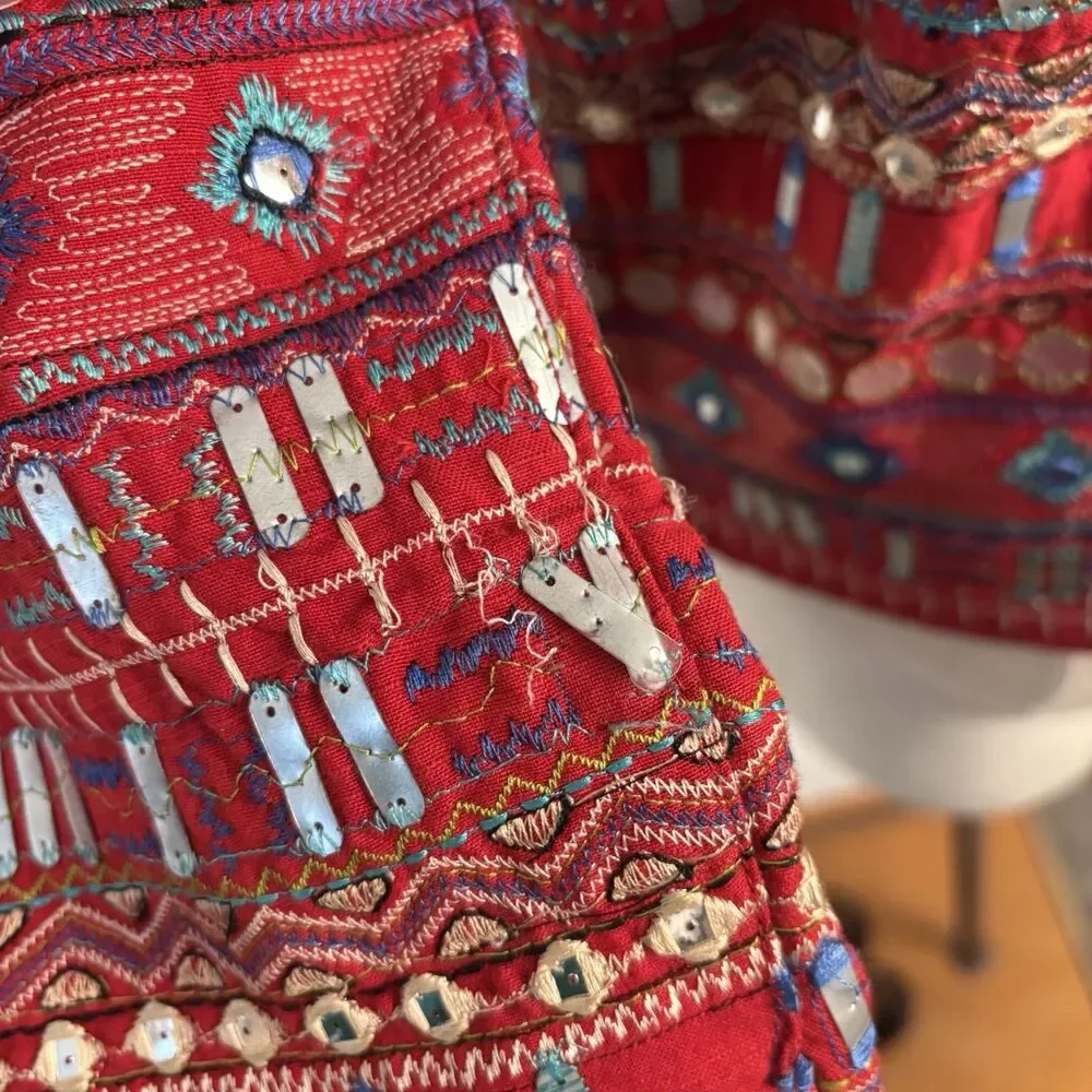 Chico's Womens Small Jacket Open Front Embroidered & Sequin Accents Art to Wear